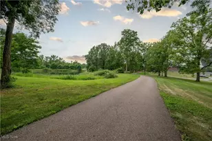 610 S Newton Falls Rd, Diamond, OH 44412 - Photo 4
