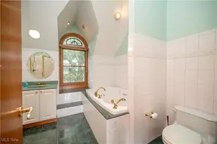 610 S Newton Falls Rd, Diamond, OH 44412 - Photo 38