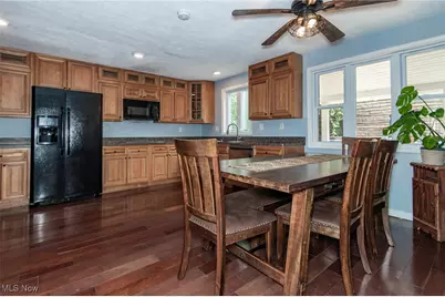 9723 Thwing Road, Chardon, OH 44024 - Photo 6