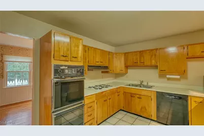 63041 Ridgewood Drive, Cambridge, OH 43725 - Photo 16