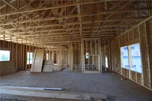 107 Berklee Ln, Boardman, OH 44514 - Photo 8