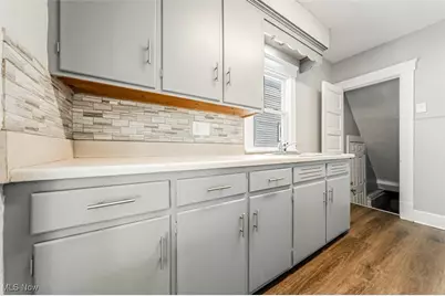 703 E River Street, Elyria, OH 44035 - Photo 8