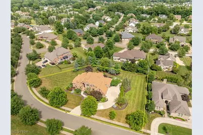 1542 Alexandria Parkway SE, North Canton, OH 44709 - Photo 4