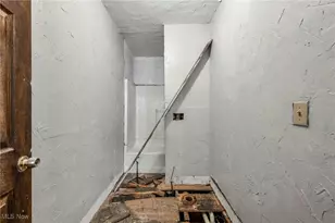 2346 Livingston Ave, Lorain, OH 44052 - Photo 28