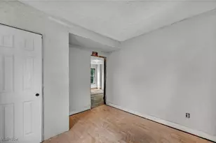 2346 Livingston Ave, Lorain, OH 44052 - Photo 24