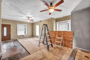 2346 Livingston Ave, Lorain, OH 44052 - Photo 4