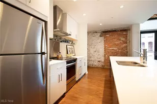 725 Johnson Ct, Loveland, OH 44113 - Photo 8