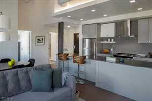 2048 Fulton Rd, Loveland, OH 44113 - Photo 6