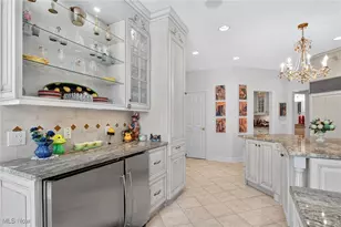 18100 Hawksmoor Way, Chagrin Falls, OH 44023 - Photo 12