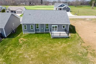 1572 Championship Cir SE, Massillon, OH 44646 - Photo 34