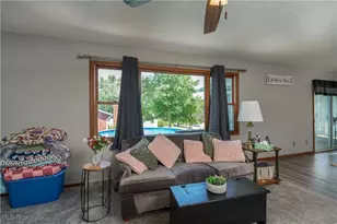 2709 Country Squire St NW, Uniontown, OH 44685 - Photo 10