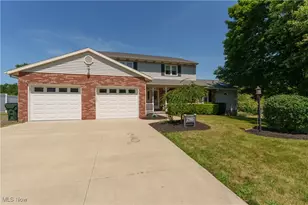 2709 Country Squire St NW, Uniontown, OH 44685 - Photo 34