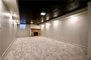 365 Sleepy Hollow Dr, Canfield, OH 44406 - Photo 20