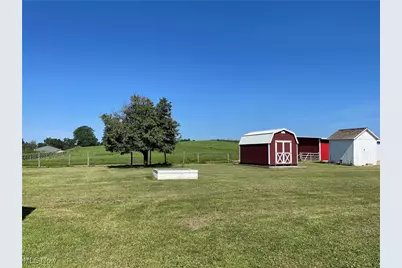 1515 Meadow Farm Church Road, Zanesville, OH 43701 - Photo 14