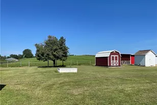 1515 Meadow Farm Church Rd, Zanesville, OH 43701 - Photo 14