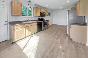 2406 Park Dr, Loveland, OH 44134 - Photo 6