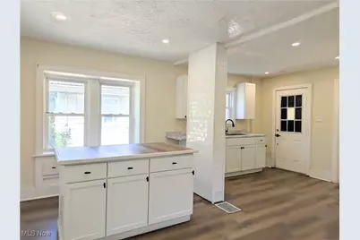 1263 Herberich Avenue, Akron, OH 44301 - Photo 12