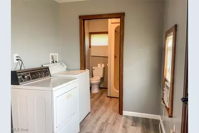 341 Park, Middleport, OH 45760 - Photo 14