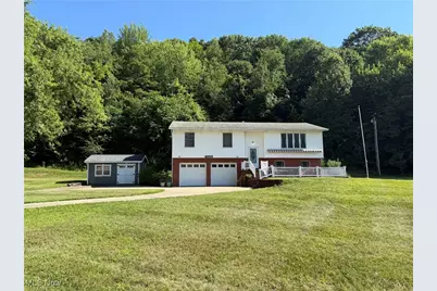 2993 Brightwood Road SE, New Philadelphia, OH 44663 - Photo 2