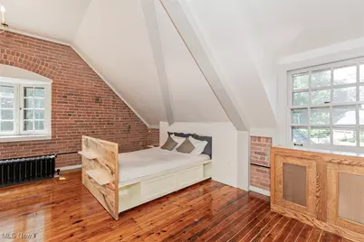 10 E Hanna Lane S, Bratenahl, OH 44108 - Photo 10