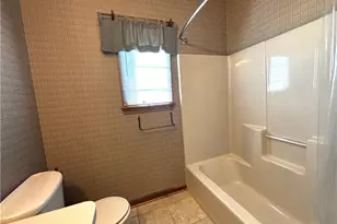 268 S Bayshore Dr, Columbiana, OH 44408 - Photo 20