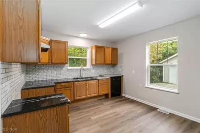 12511 Forest Avenue, Loveland, OH 44120 - Photo 6