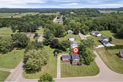 11167 Northwood Avenue NE, Bolivar, OH 44612 - Photo 2