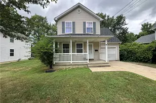 933 W 37th St, Ashtabula, OH 44004 - Photo 2