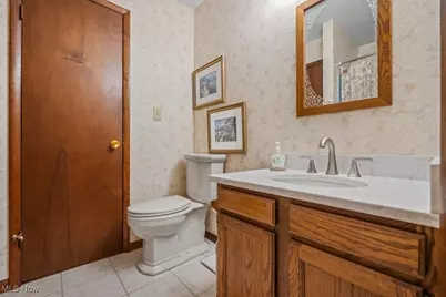 1806 Pennsylvania Avenue, Belpre, OH 45714 - Photo 24