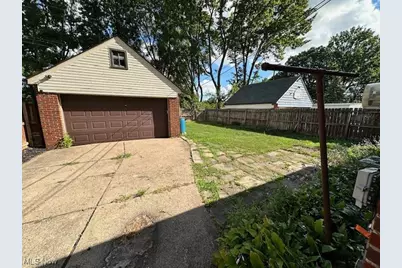 2712 Ralph Avenue, Loveland, OH 44109 - Photo 2