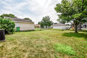 1842 Eldon Dr, Wickliffe, OH 44092 - Photo 32