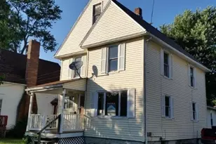 137 Grove Dr, Ashtabula, OH 44004 - Photo 2