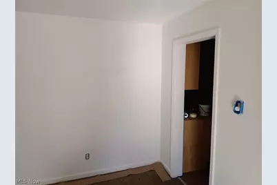 137 Grove Drive, Ashtabula, OH 44004 - Photo 8