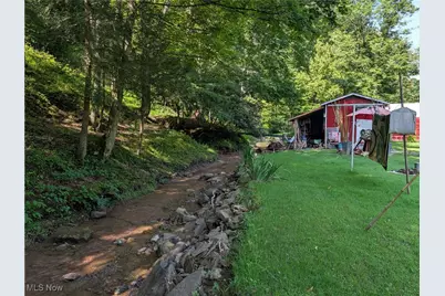 422 Sand Ridge Road, Millstone, WV 25261 - Photo 8