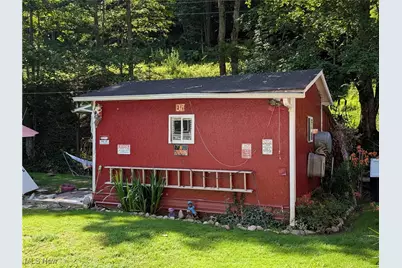 422 Sand Ridge Road, Millstone, WV 25261 - Photo 6
