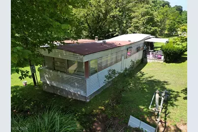422 Sand Ridge Road, Millstone, WV 25261 - Photo 14