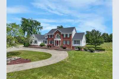 10589 Fincherie Drive, Chardon, OH 44024 - Photo 1