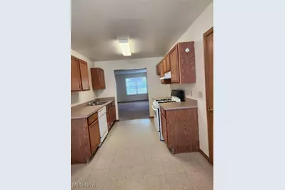 2954 Megan Circle, Youngstown, OH 44505 - Photo 6
