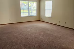 2954 Megan Cir, Youngstown, OH 44505 - Photo 4