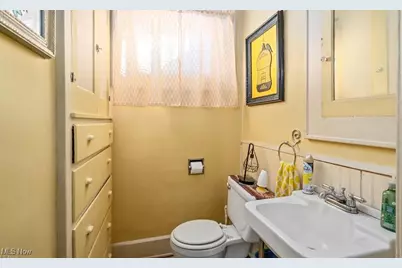 140 W Summit Street, Alliance, OH 44601 - Photo 28