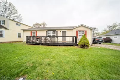 310 Essex Road, Vermilion, OH 44089 - Photo 1