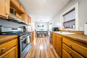 310 Essex Rd, Vermilion, OH 44089 - Photo 12