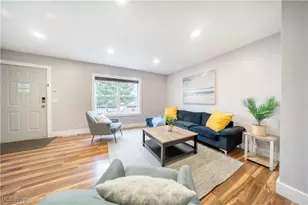 310 Essex Rd, Vermilion, OH 44089 - Photo 2