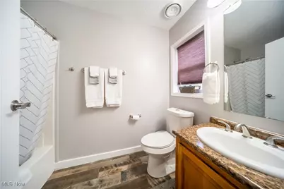 310 Essex Road, Vermilion, OH 44089 - Photo 36