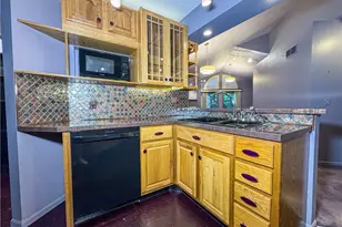 3811 Northwoods Ct NE, Warren, OH 44483 - Photo 12