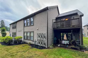 3811 Northwoods Ct NE, Warren, OH 44483 - Photo 2