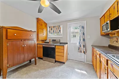 17632 Laurel Avenue, Lake Milton, OH 44429 - Photo 12