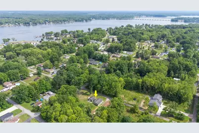 17632 Laurel Avenue, Lake Milton, OH 44429 - Photo 2