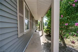 2211 Penny Ln, Austintown, OH 44515 - Photo 6