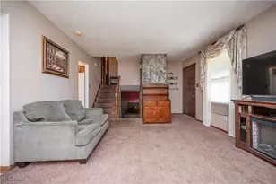 2211 Penny Ln, Austintown, OH 44515 - Photo 18